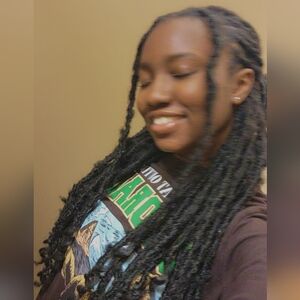 Meet your Posher, Jenea